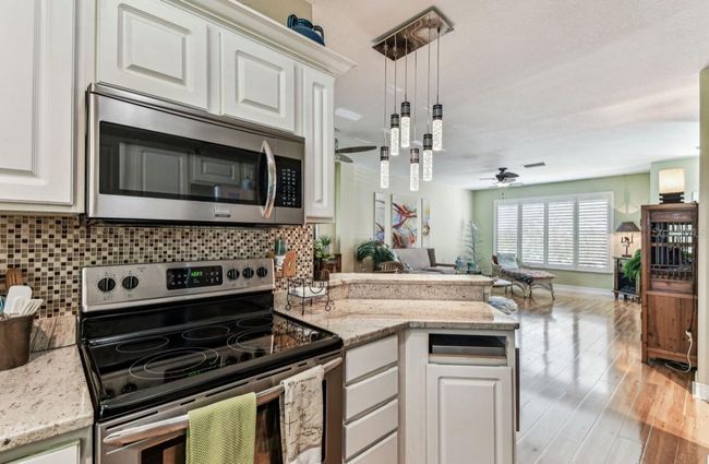 12472 Country White Cir, Townhouse with 2 bedrooms, 2 bathrooms and null parking in TAMPA FL | Image 21