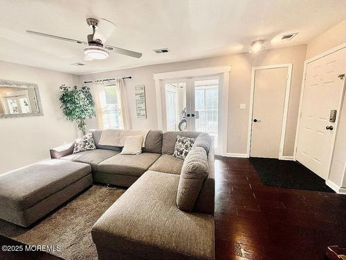 167 Frontier Way, Tinton Falls, NJ, 07753-7822 | Card Image