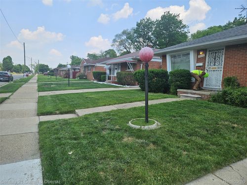 19370 Dequindre St, Detroit, MI, 48234-1210 | Card Image