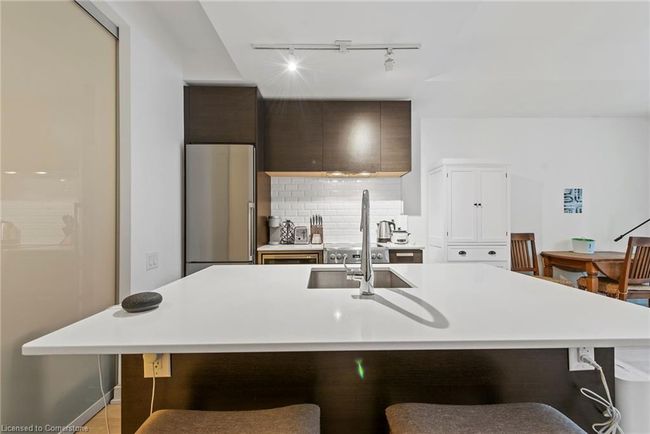 206 - 57 St Joseph St, House attached with 2 bedrooms, 1 bathrooms and null parking in Toronto ON | Image 19