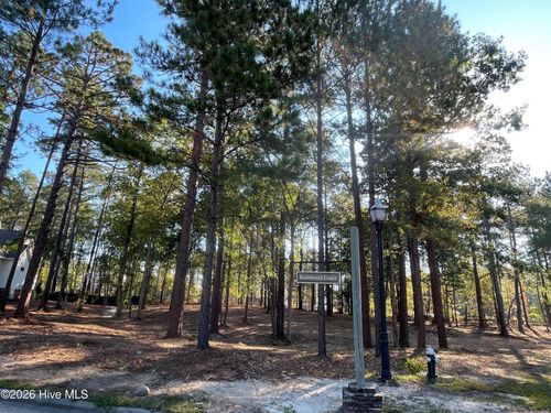 1 Kenilwood Ct, Pinehurst, NC, 28374-8738 | Card Image