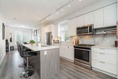22-9718 161a Street, Surrey, BC, V4N6S7 | Card Image