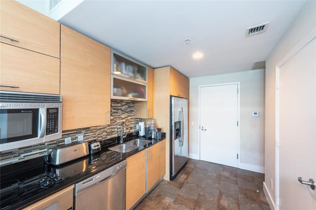APT-4808 - 60 Sw 13 Th St, Condo with 1 bedrooms, 2 bathrooms and null parking in Miami FL | Image 4