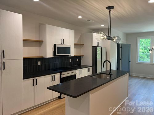 1360 Briar Creek Rd, Charlotte, NC, 28205-6271 | Card Image