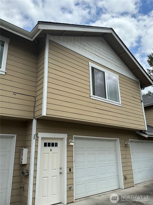 b-5705 Graham Ave, Sumner, WA, 98390-3262 | Card Image