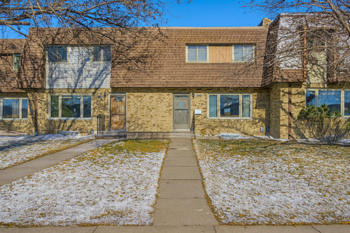 912 Belsly Blvd, Moorhead, MN, 56560-5011 | Card Image