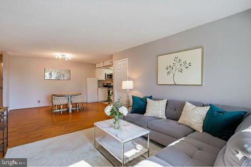 apt-206-5911 Edsall Rd, ALEXANDRIA, VA, 22304-4111 | Card Image