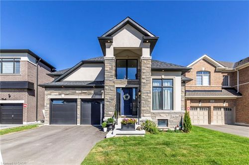 72 Pond View Street, Waterdown, ON, L8B2A1 | Card Image