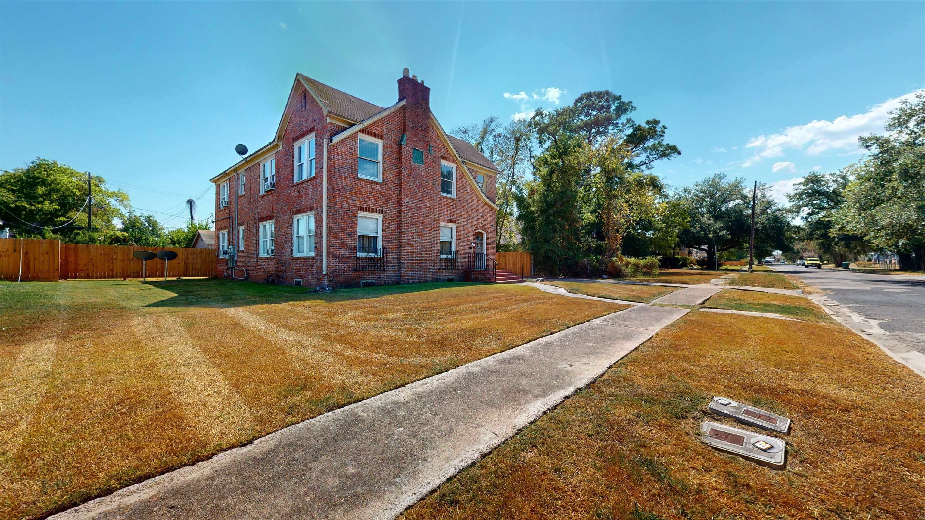 Angelina St, Beaumont, TX 77702