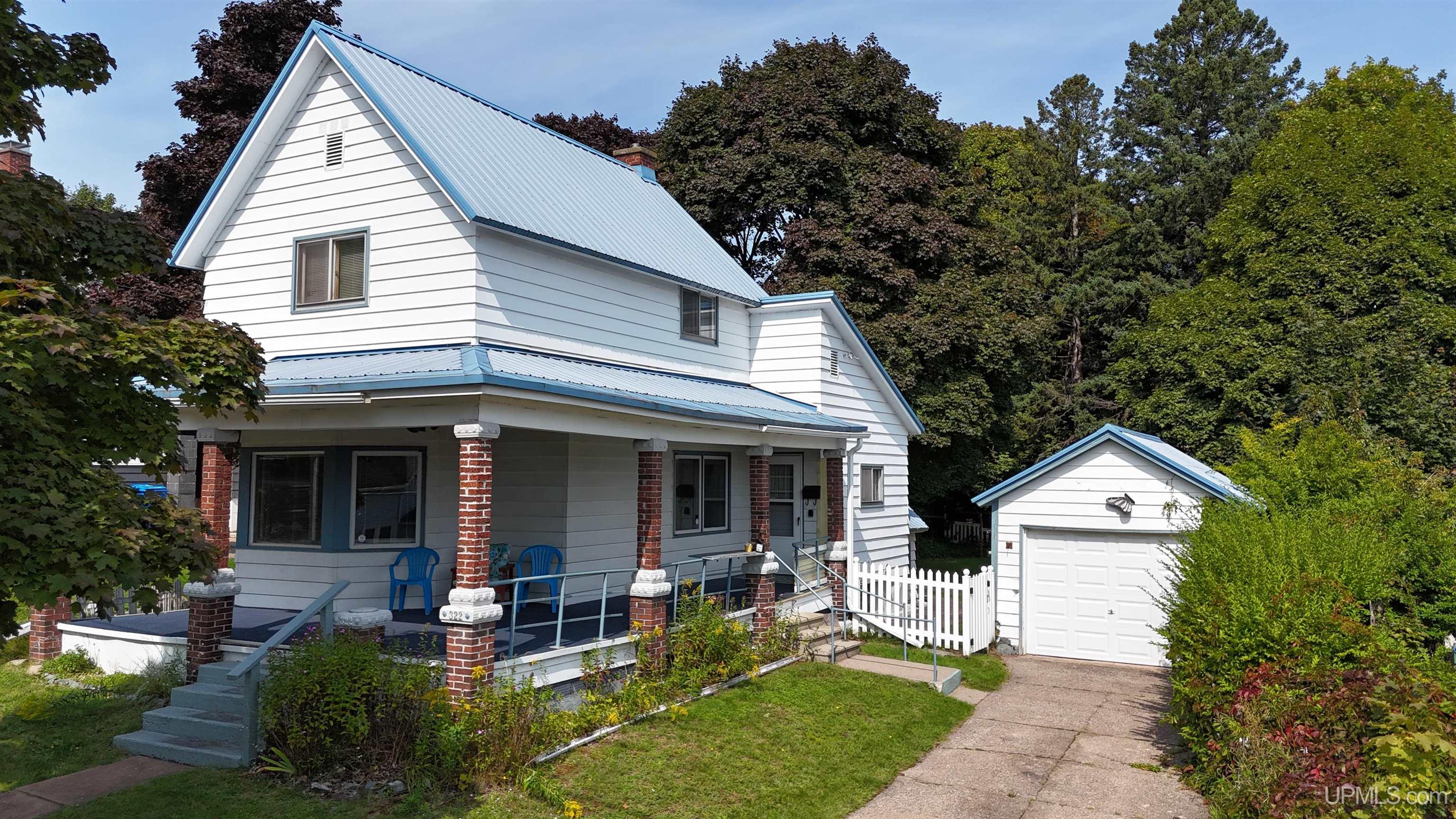 Jackson St, Marquette, MI 49855
