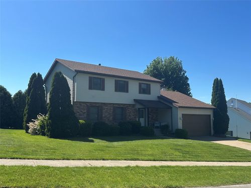 814 Long Point Dr, Erie, PA, 16505-5420 | Card Image