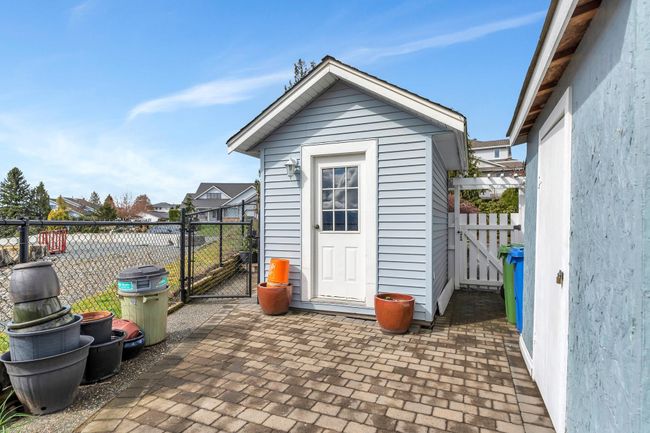 2282 Mountain Drive, House other with 3 bedrooms, 2 bathrooms and 6 parking in Abbotsford BC | Image 23