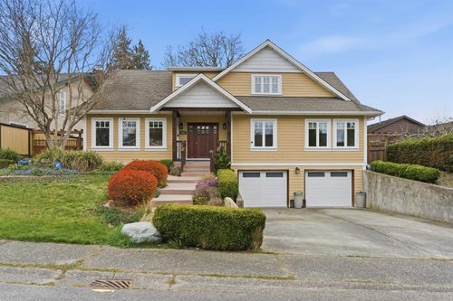 543 Connaught Dr, Delta, BC, V4M3X7 | Card Image