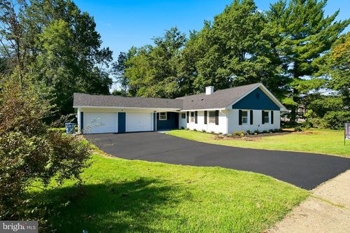 49 Bonnie Ln, Willingboro, NJ, 08046-1629 | Card Image