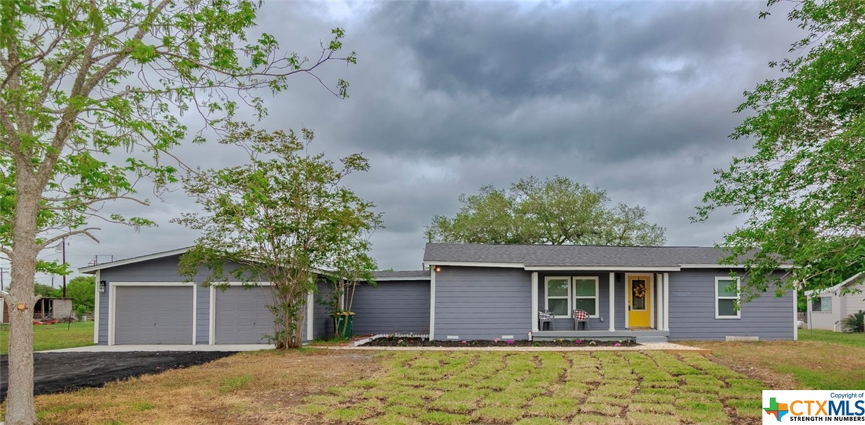 Hyak St, Victoria, TX 77901