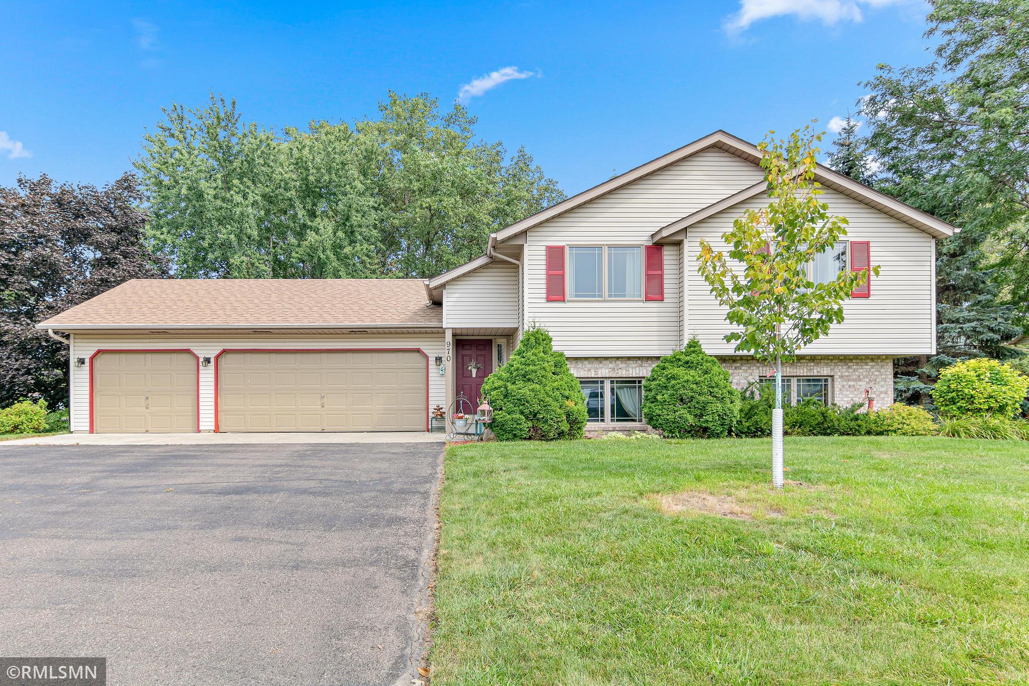Oday St, Saint Paul, MN 55119