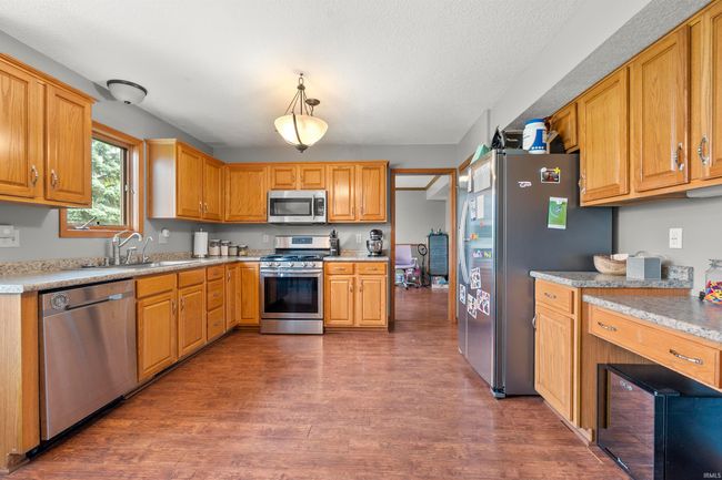 12123 Carroll Creek Run, House other with 4 bedrooms, 3 bathrooms and null parking in Fort Wayne IN | Image 9