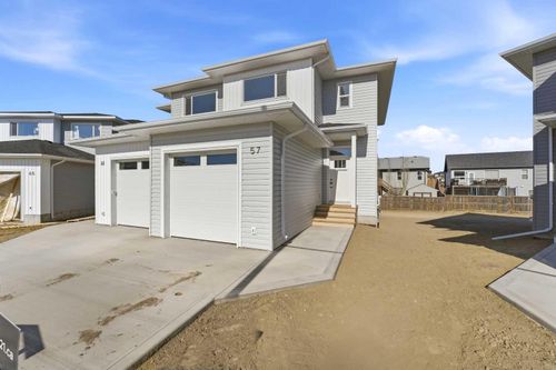 57 Pinnacle Close, Blackfalds, AB, T4M0M3 | Card Image