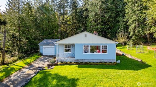 2601 17th St, Anacortes, WA, 98221-1329 | Card Image