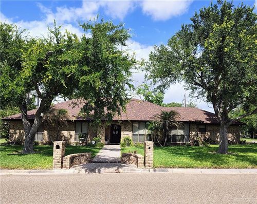 702 Clifford Dr, Weslaco, TX, 78596-6726 | Card Image