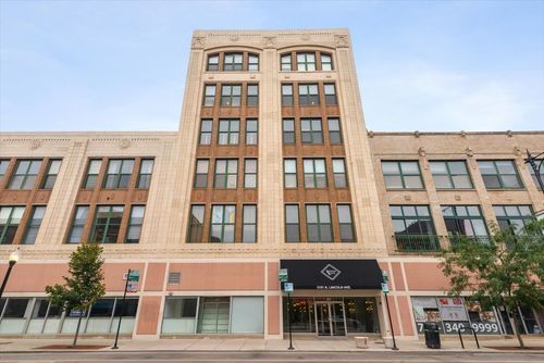 509-3151 N Lincoln Ave, Chicago, IL, 60657-3177 | Card Image