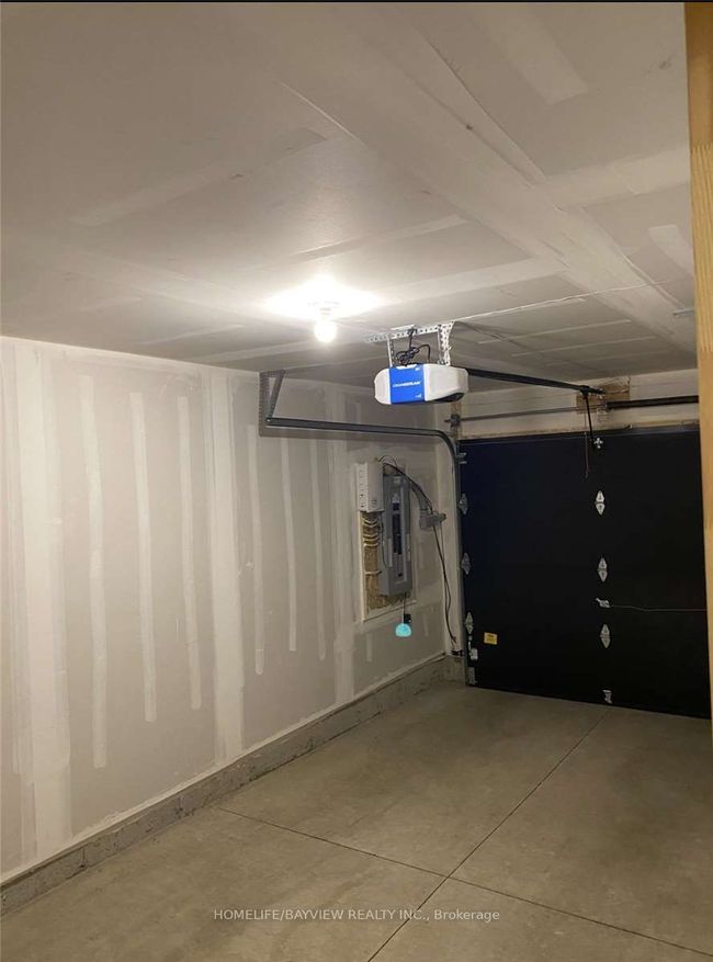 84 - 30 Times Square Blvd, House attached with 3 bedrooms, 3 bathrooms and 1 parking in Hamilton ON | Image 23