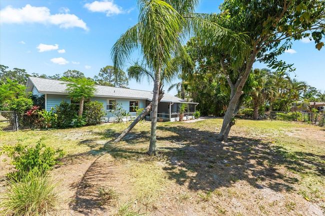 Lage fenced in yard | Image 41
