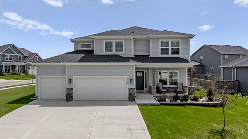 31715 W 164th Ter, Gardner, KS, 66030-9331 | Card Image