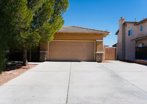 15023 Henderson St, Adelanto, CA, 92301-6106 | Card Image