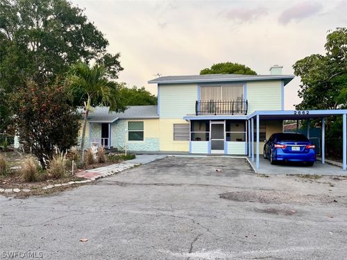 2662 Mangrove St, Naples, FL, 34112-8104 | Card Image