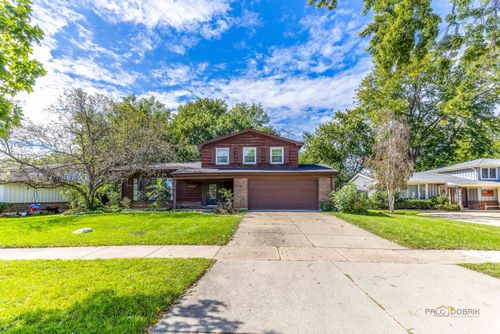 928 N Rohlwing Rd, Palatine, IL, 60074-3737 | Card Image