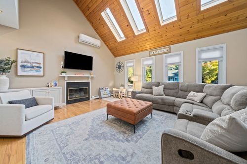 10 Spectacle Pond Ter, East Wareham, MA, 02538-2126 | Card Image