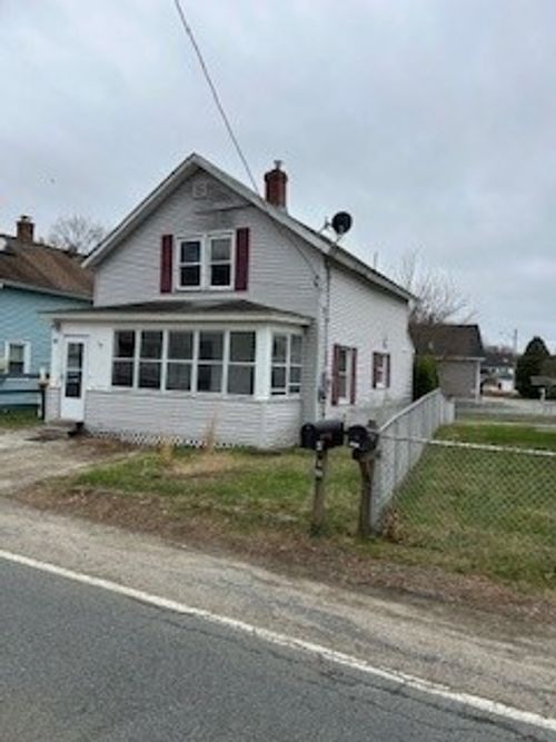 41 Chestnut Hill Rd, Millville, MA, 01529-1501 | Card Image