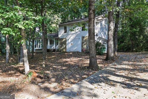 5208 Mainstreet Park Dr, Stone Mountain, GA, 30088-2408 | Card Image