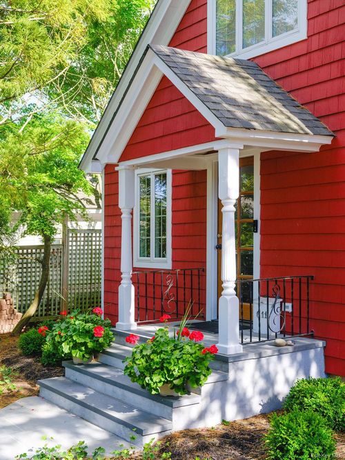 175 AKA 611 Maple Street, Southold, NY, 11944 | Card Image