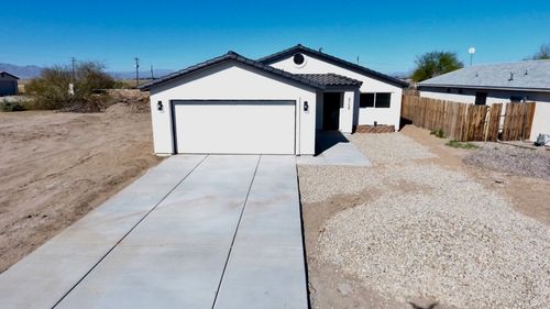 9758 S Kingman Dr, Mohave Valley, AZ, 86440-9462 | Card Image