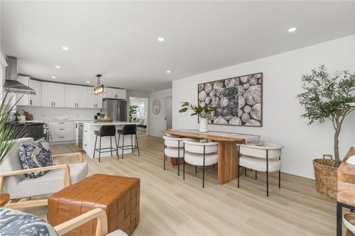 5789 Kennisis Lake Rd, Haliburton, ON, K0M1S0 | Card Image