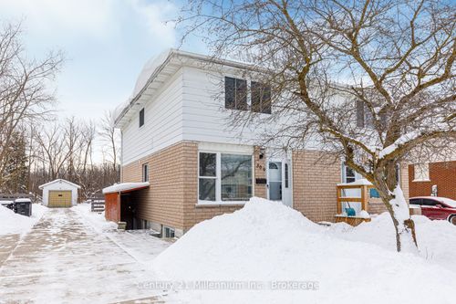 509 10th St, Collingwood, ON, L9Y2H2 | Card Image