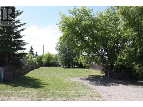 10524 101 St, Taylor, BC, V0C2K0 | Card Image