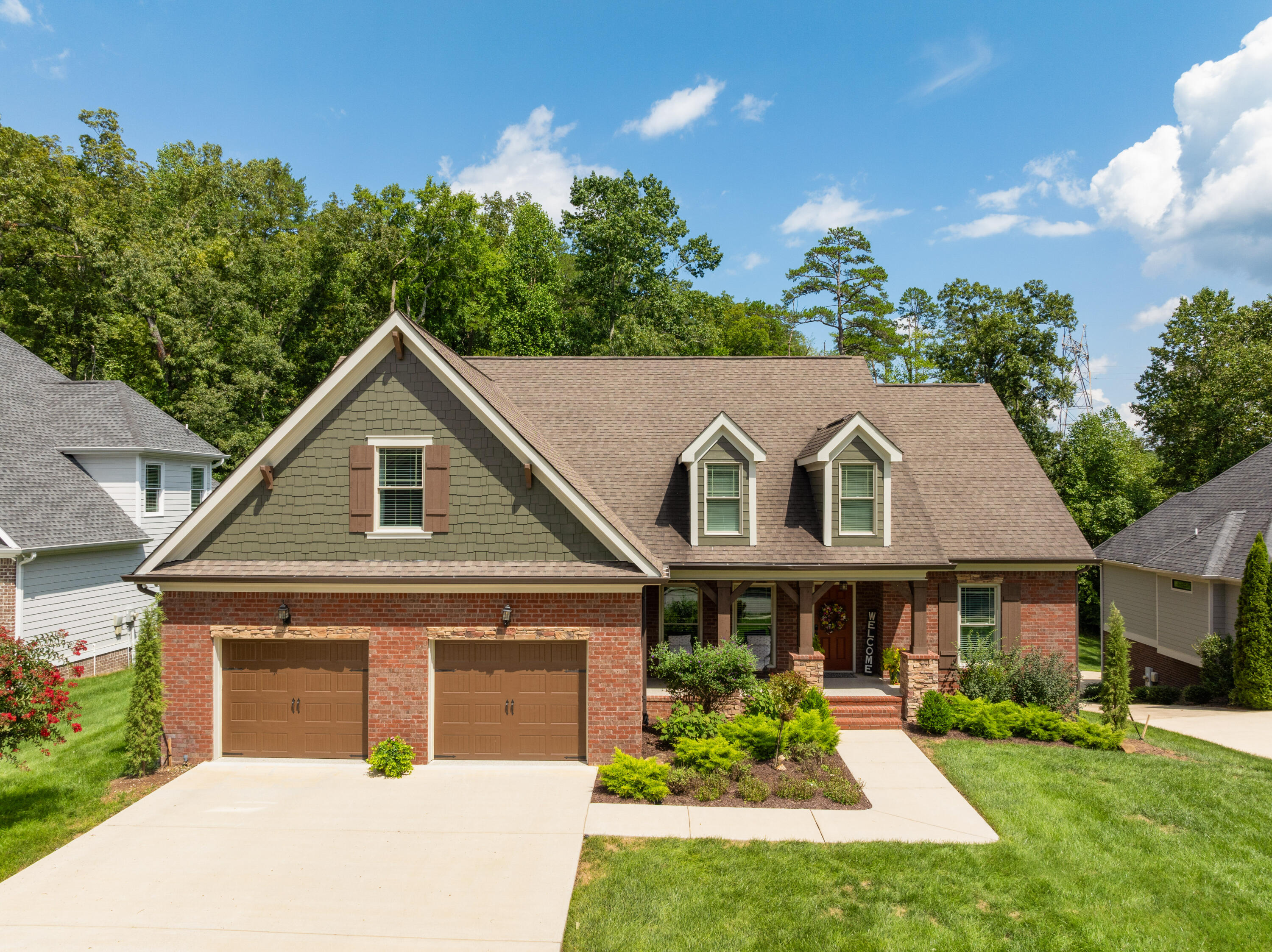 Canyon Edge Ln, Hixson, TN 37343