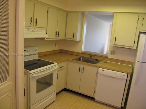 apt-404-7320 Lake Circle Dr, Margate, FL, 33063-4821 | Card Image