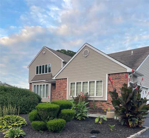 9 Avenue, Brookhaven, NY, 11738 | Card Image