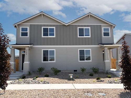 726 Nw Varnish Place, Redmond, OR, 97756 | Card Image