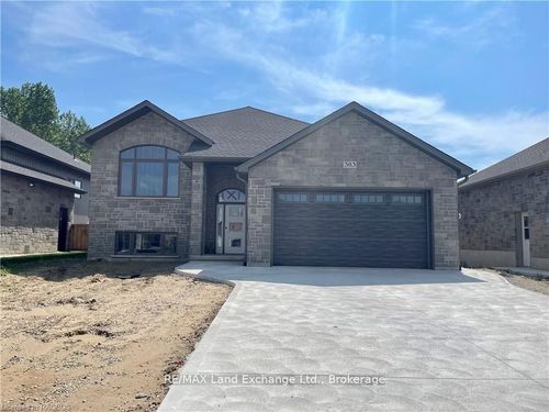 383 Ridge St, Port Elgin, ON, N0H2C3 | Card Image