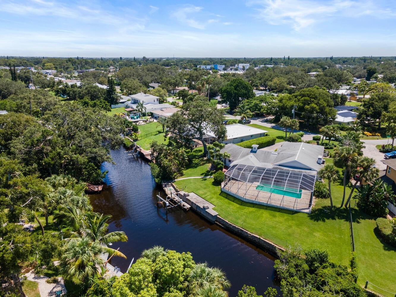 Upper Cove Ter, Sarasota, FL 34231