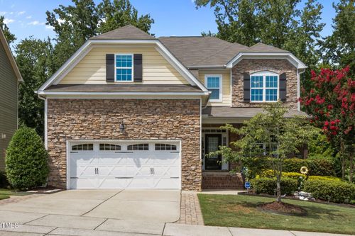2704 Bushy Lake Cv, Apex, NC, 27502-8521 | Card Image