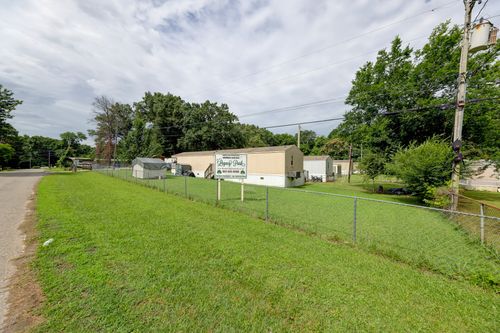 1026 Ross Ln, Clarksville, TN, 37042-7807 | Card Image