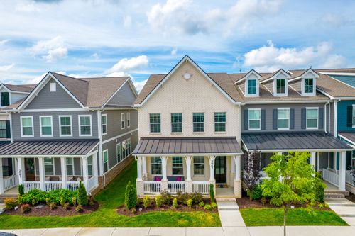 2067 Braidwood Ln, Franklin, TN, 37064-4398 | Card Image