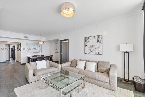 3005-17875 Collins Ave, Sunny Isles Beach, FL, 33160-2718 | Card Image