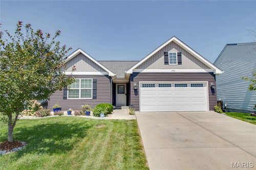 6806 Scenic Byways Ln, Godfrey, IL, 62035-2493 | Card Image